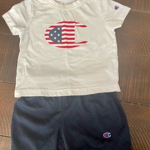 Toddler Boys Champion matching T-shirt / shorts set 18 months